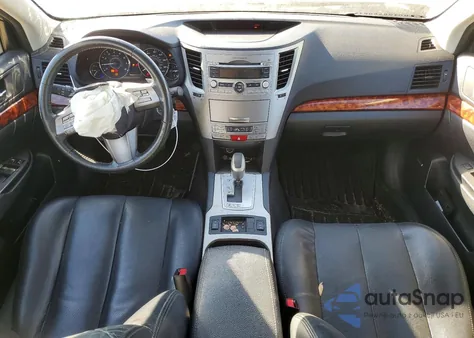 2011 Subaru Outback 2.5I Limited z USA, uszkodzony, nr VIN 4S4BRBKC6B3337996